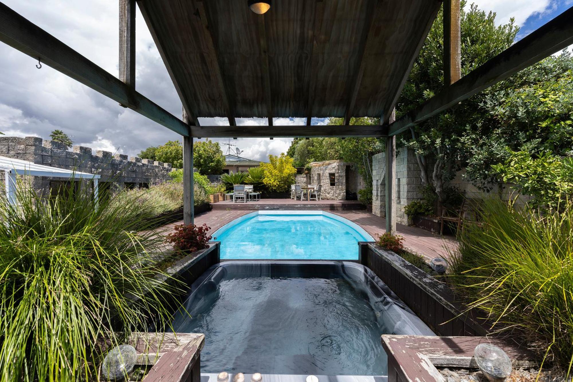 Unique Castle In Auckland Villa ภายนอก รูปภาพ